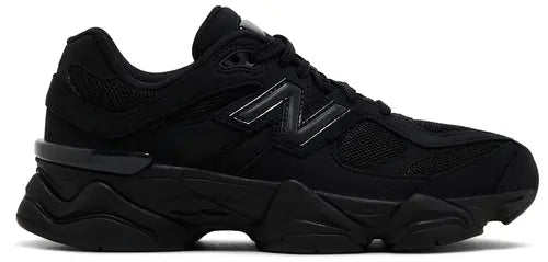 9060 Triple Black Suede New Balance