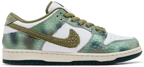 Alexis Sablone x Nike Dunk Low SB Chameleon