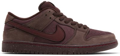 Dunk Low SB City of Love Collection - Burgundy Crush