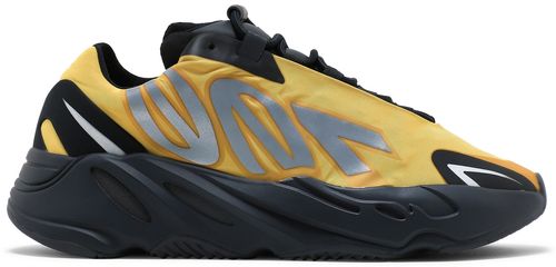 Yeezy Boost 700 MNVN Honey Flux