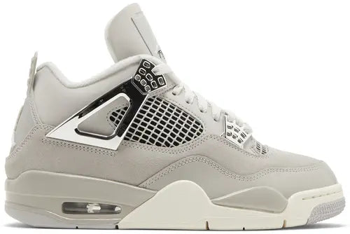Air Jordan 4 Frozen Moments