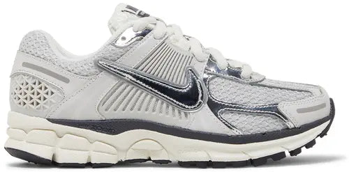 WMNS Air Zoom Vomero 5 Photon Dust Metallic Silver